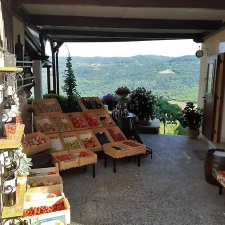Апартаменты Istria Перой